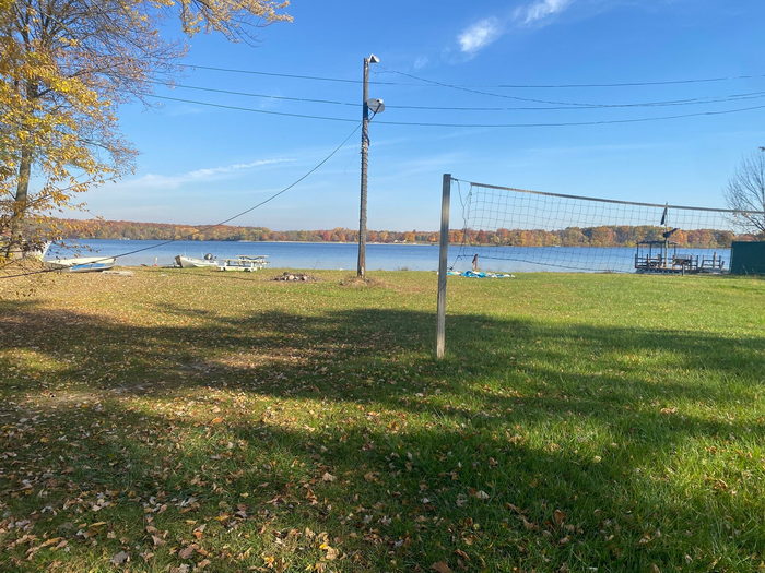 Pontiac Lake Motel - Real Estate Photos (newer photo)